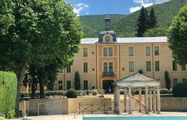 CHATEAU CHATEAU